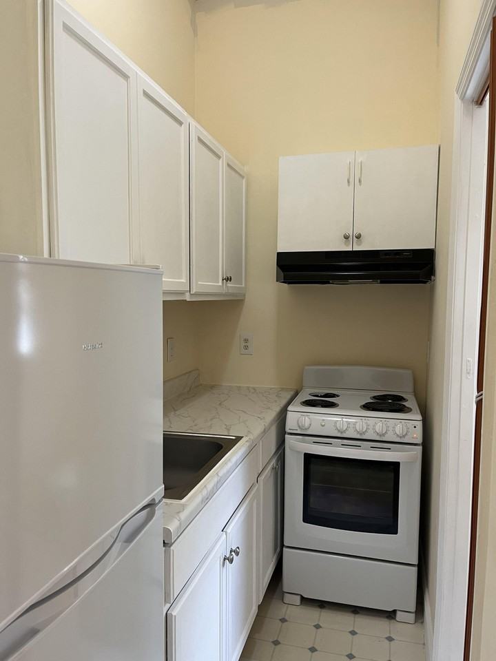 Stockbridge Dr - Photo 3 of 7