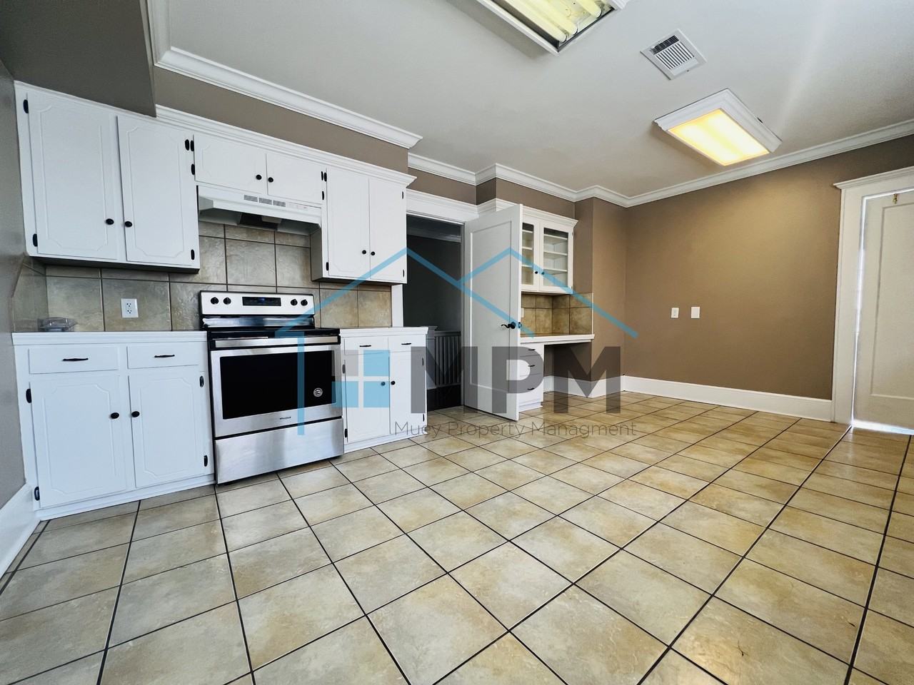 511 Bres Ave #1 - Photo 6 of 21