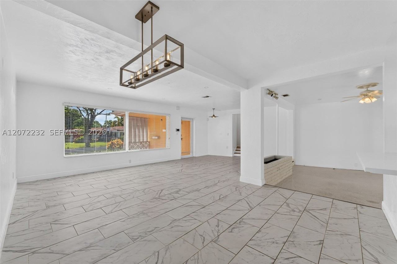 12140 Ne Miami Ct - Photo 7 of 27