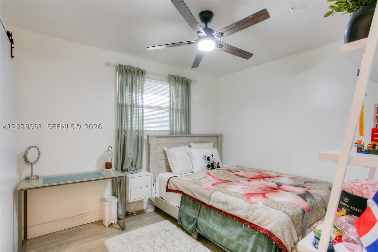 7331 Johnson St - Photo 7 of 11