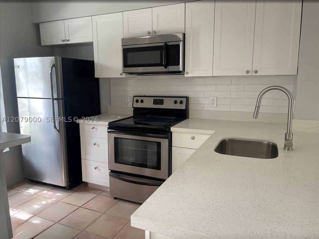 48 Whitehead Cir #48 - Photo 2 of 9