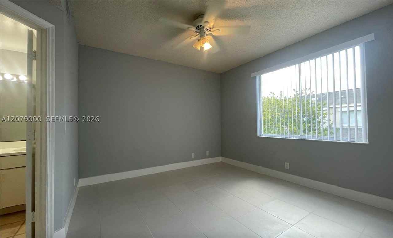 48 Whitehead Cir #48 - Photo 5 of 9