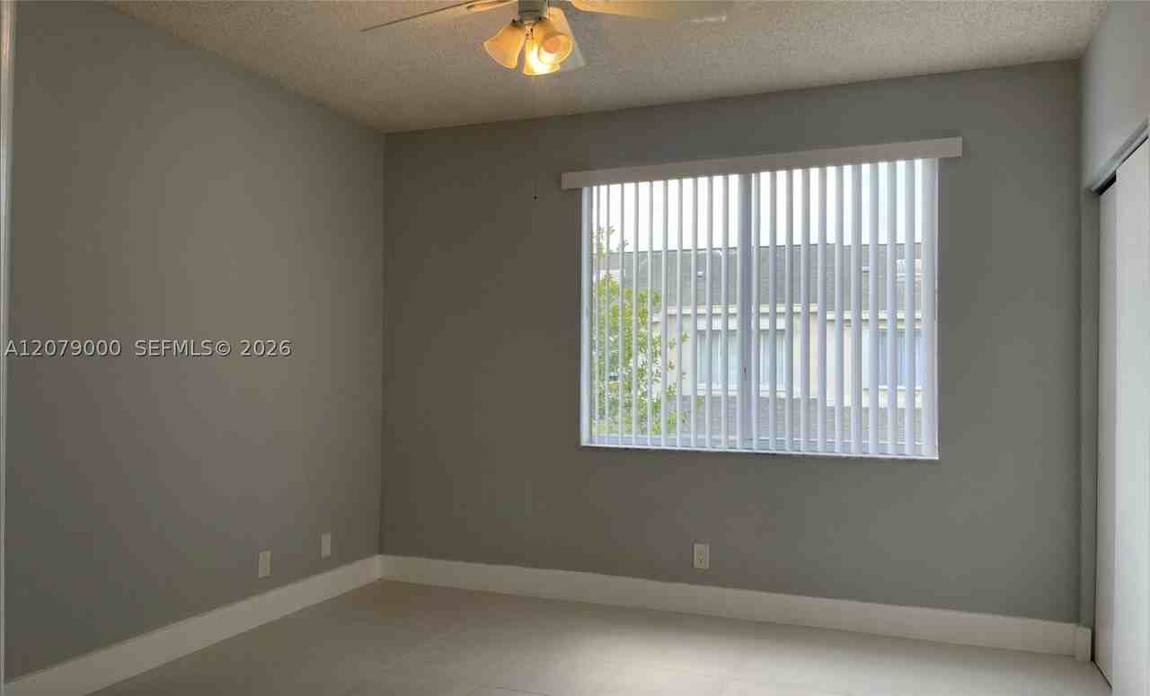 48 Whitehead Cir #48 - Photo 6 of 9