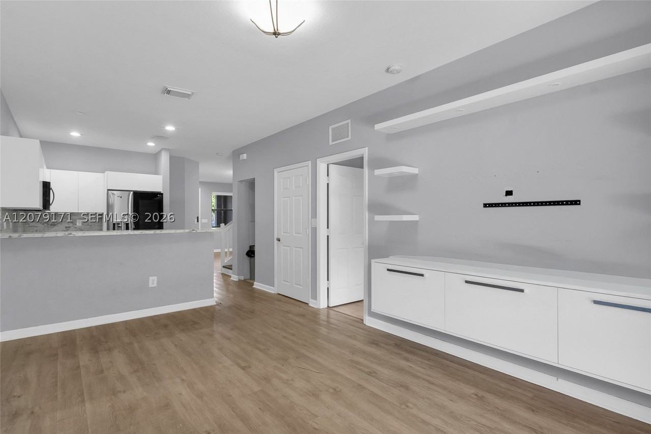 11671 Sw 150th Pl - Photo 6 of 31