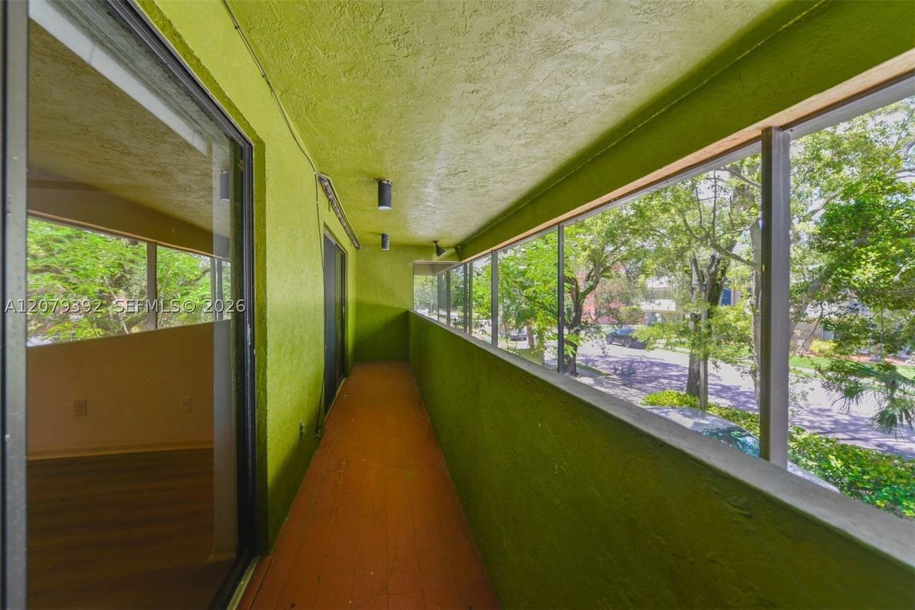 7420 Sw 59th Ave #D - Photo 3 of 25