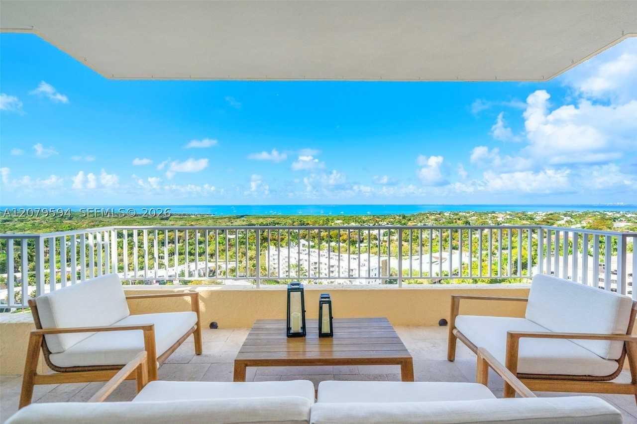 789 Crandon Blvd #1603