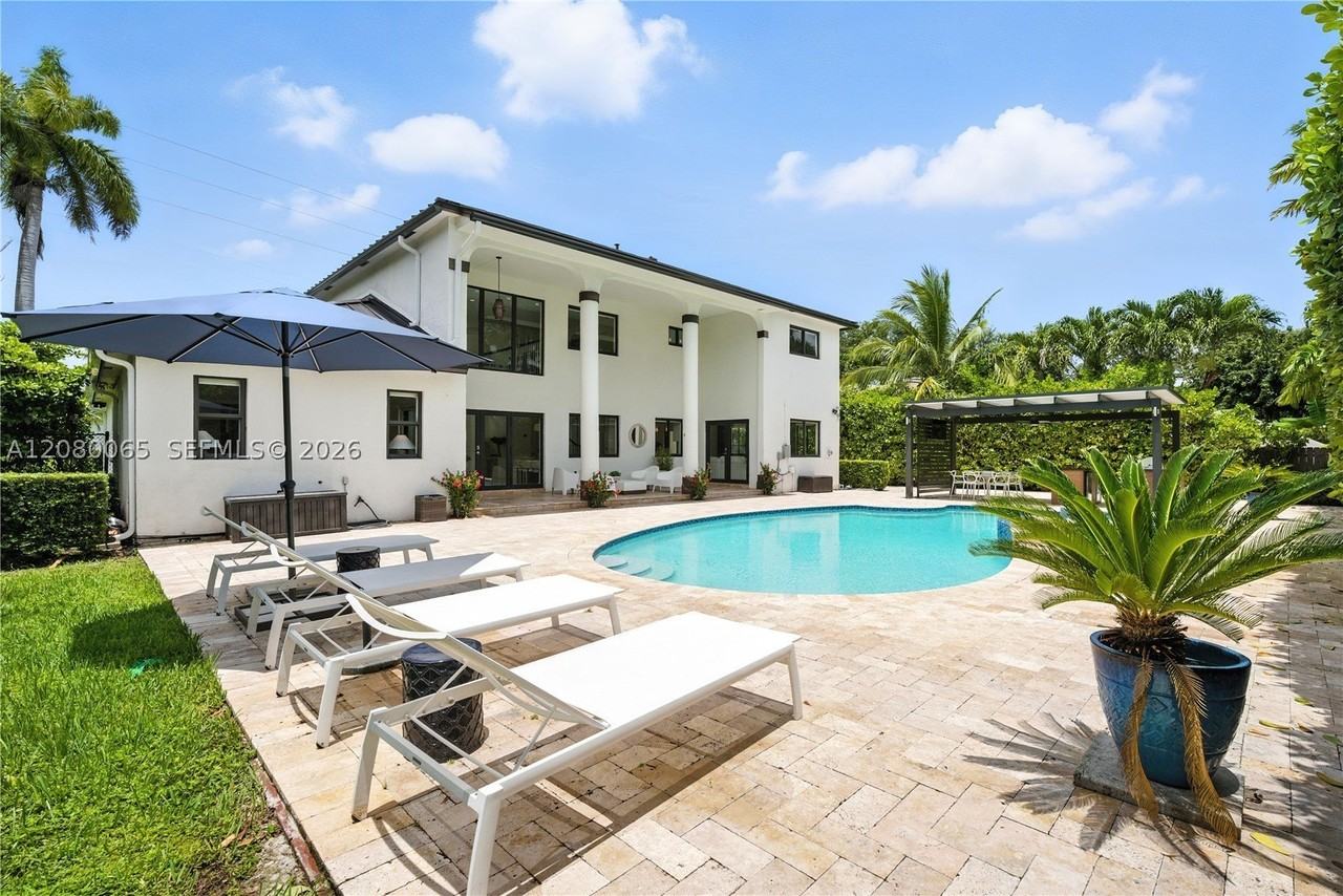 17815 Sw 83rd Ct - Photo 2 of 33