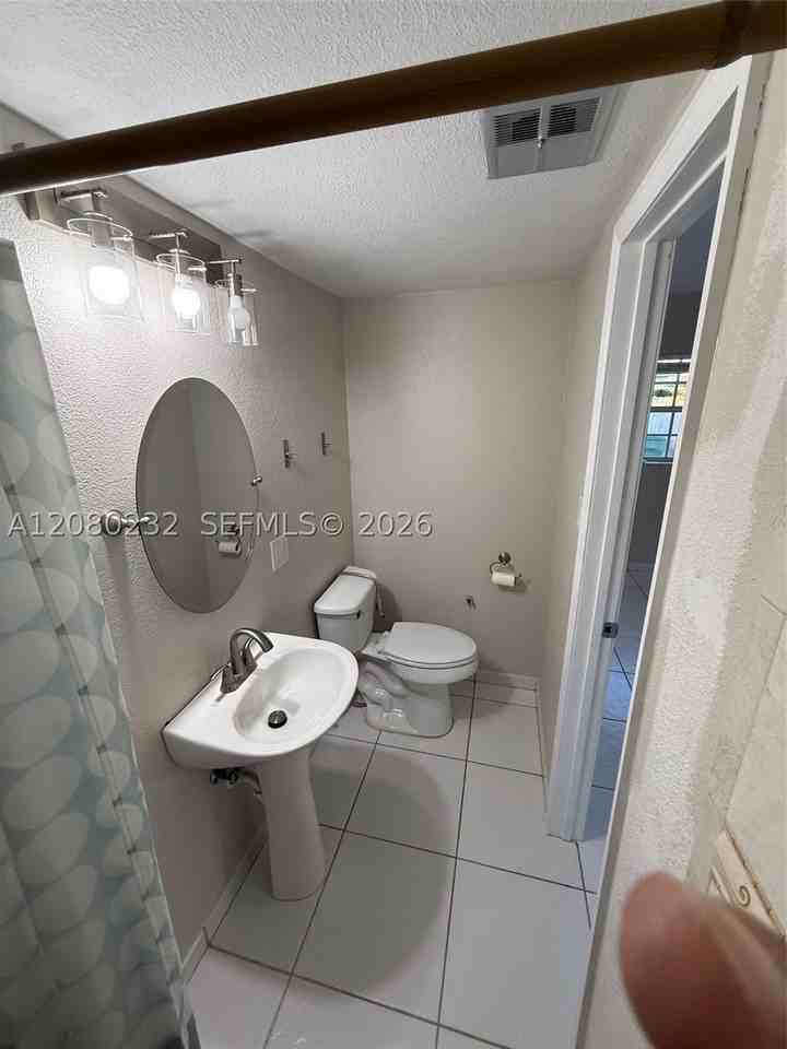 255 W 64th St - Photo 7 of 9