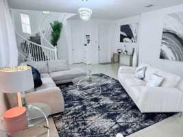 featured image of 9907 Nw 87th Ter