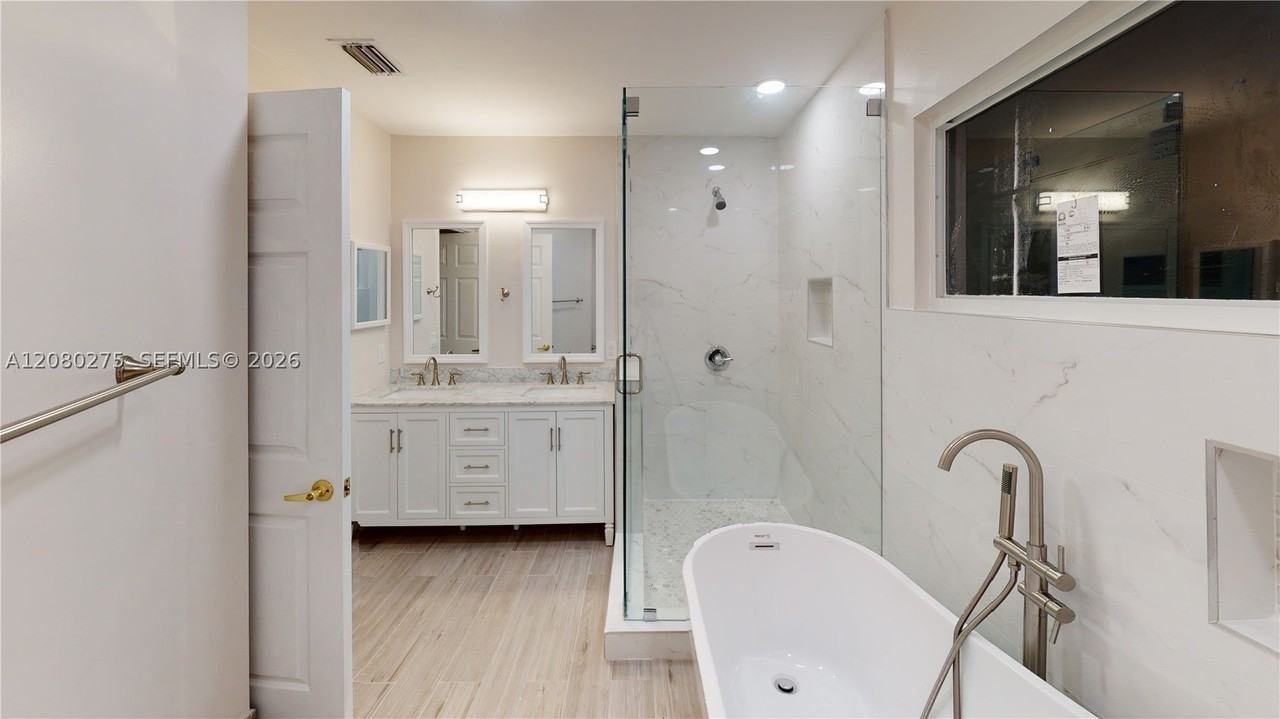 16785 Nw 12th Ct #16785 - Photo 3 of 9
