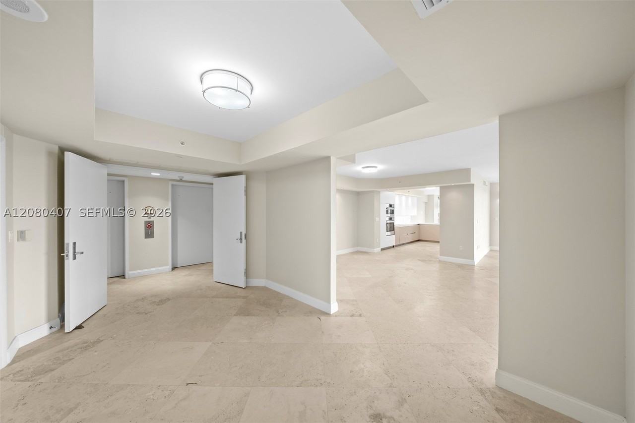 765 Crandon Blvd #507 - Photo 3 of 50