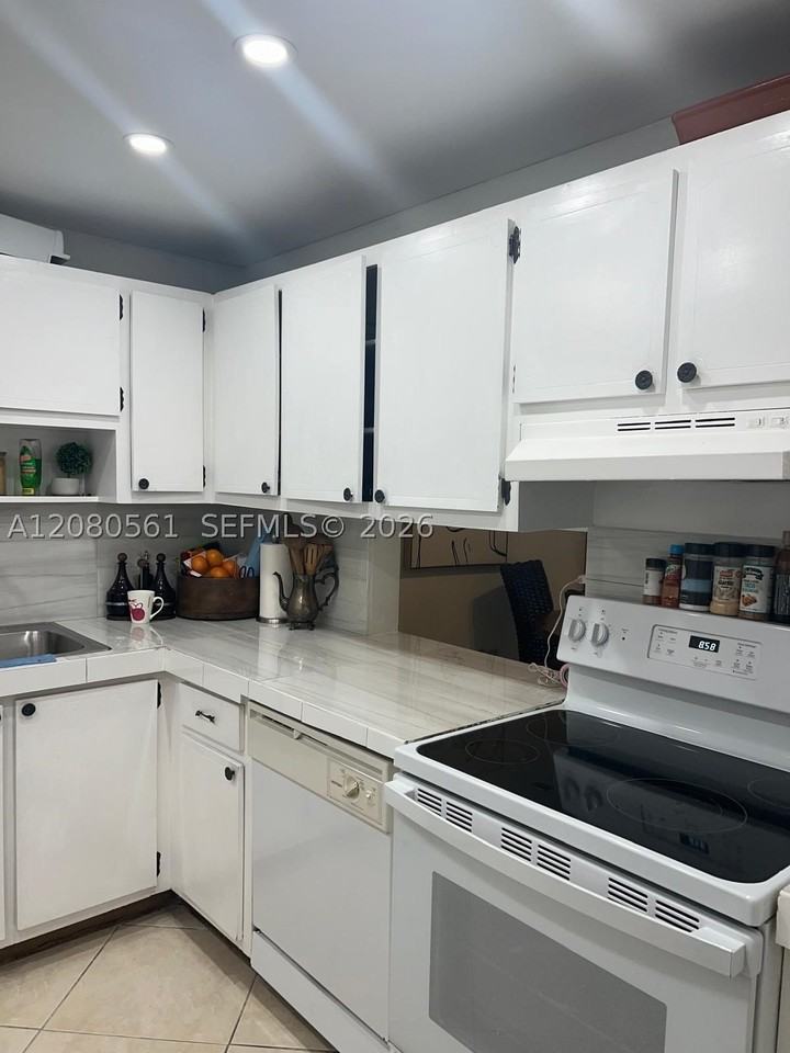 8764 Sw 12th St #105 - Photo 3 of 21