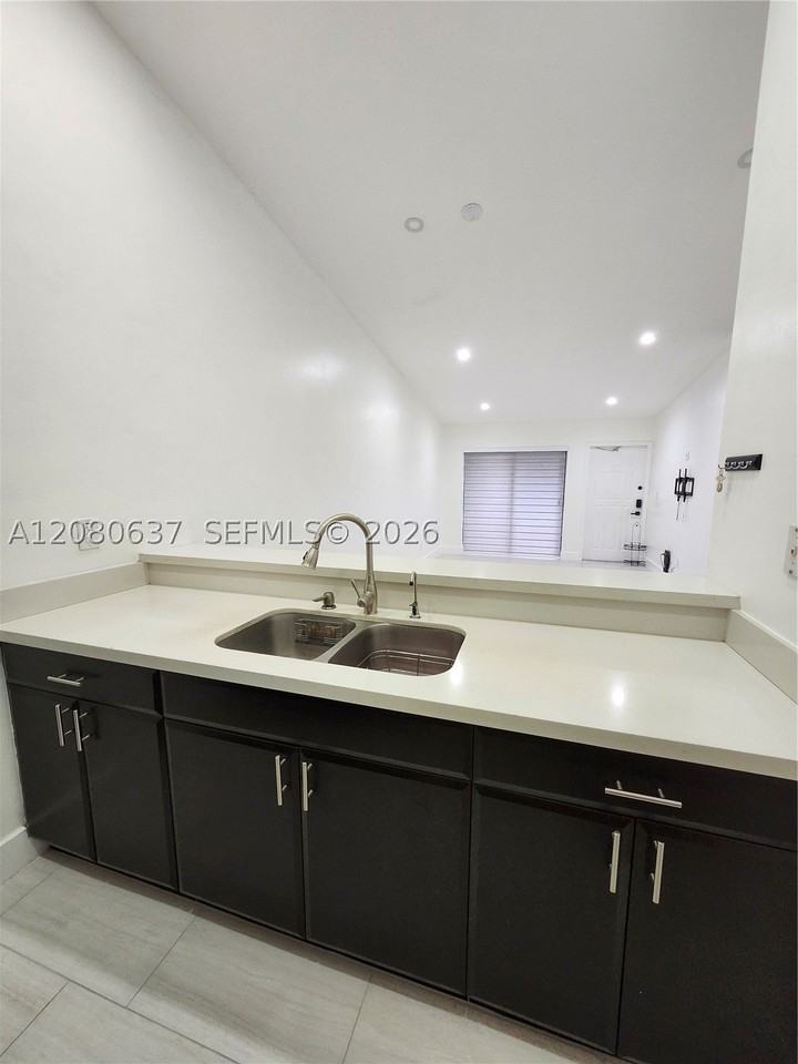 18224 Mediterranean Blvd #8-17 - Photo 6 of 23