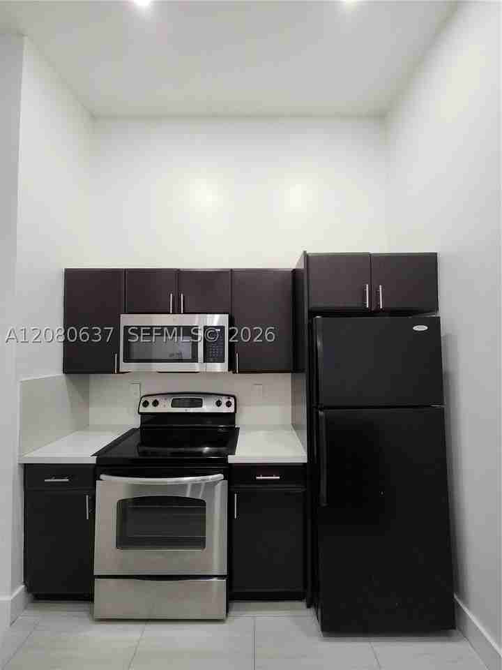 18224 Mediterranean Blvd #8-17 - Photo 7 of 23