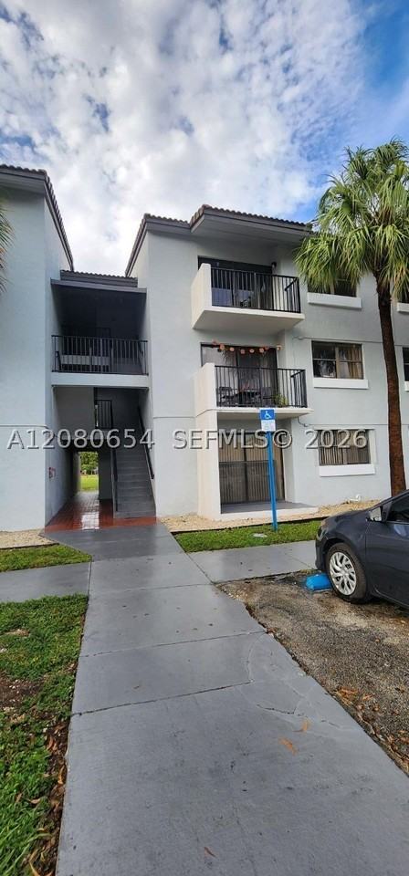 7195 Nw 179th St #109 - Photo 2 of 7