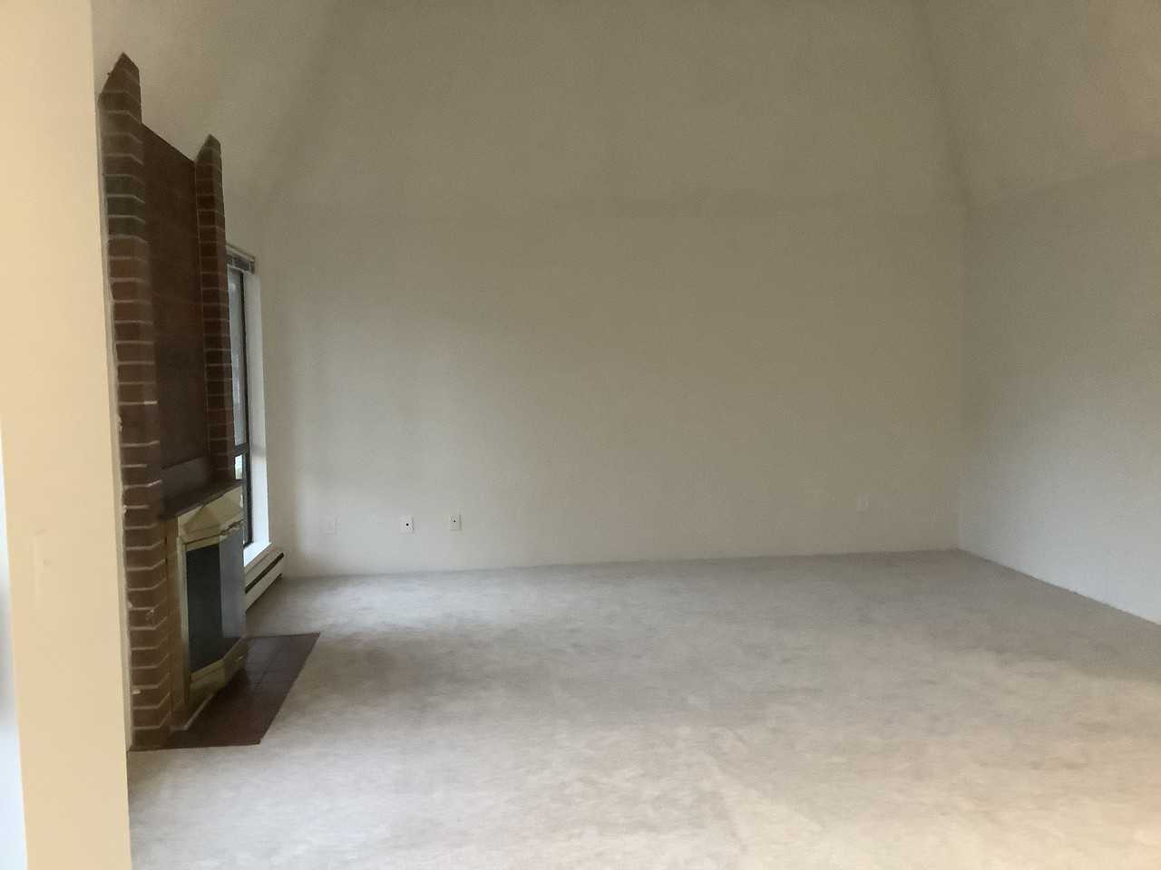 10315 Northeast 16th Street #J3 - Photo 6 of 18