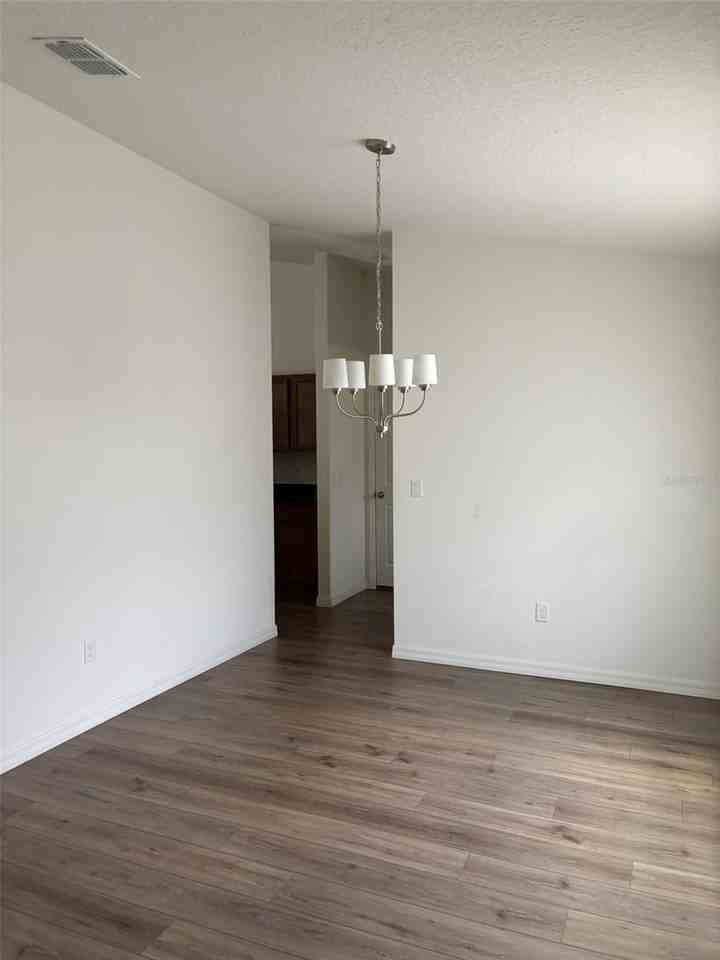 15 Lamoyne Ln - Photo 4 of 15