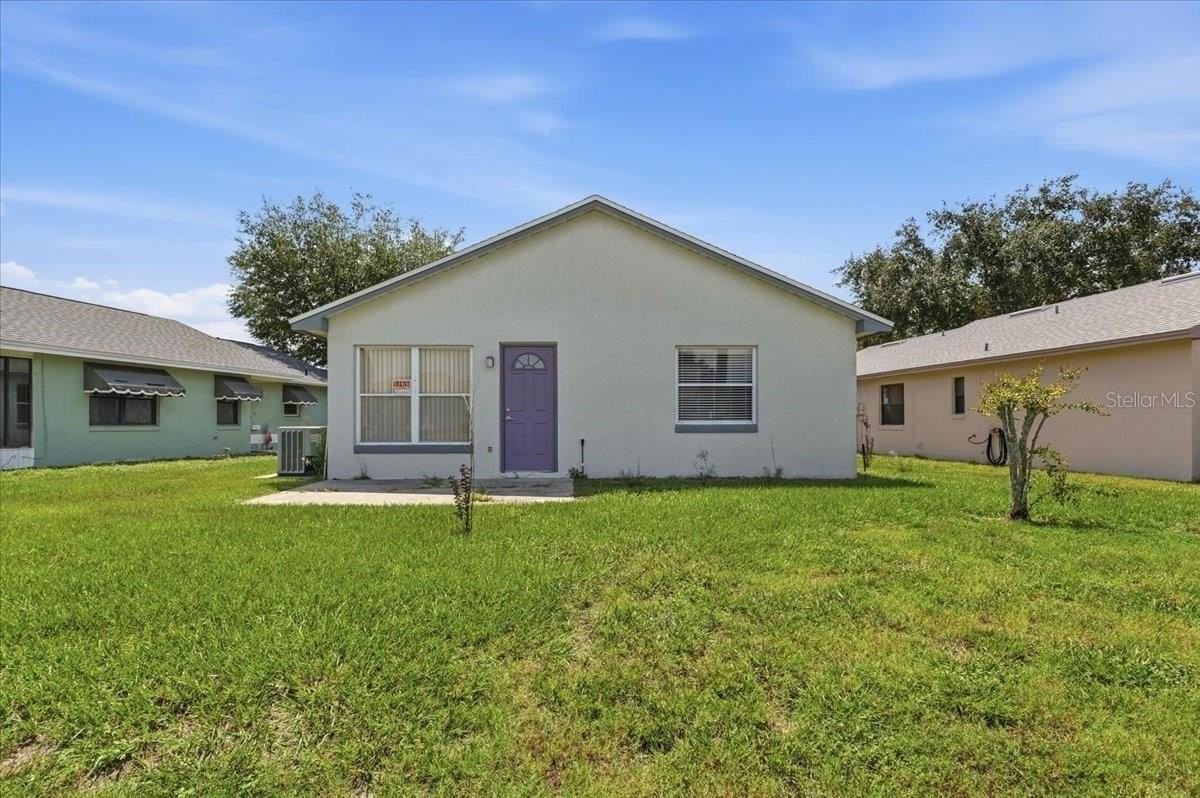 619 Cockatoo Loop - Photo 4 of 50