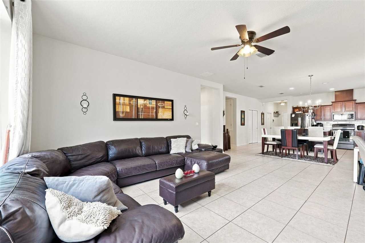 601 Bridgeford Crossing Blvd - Photo 4 of 27