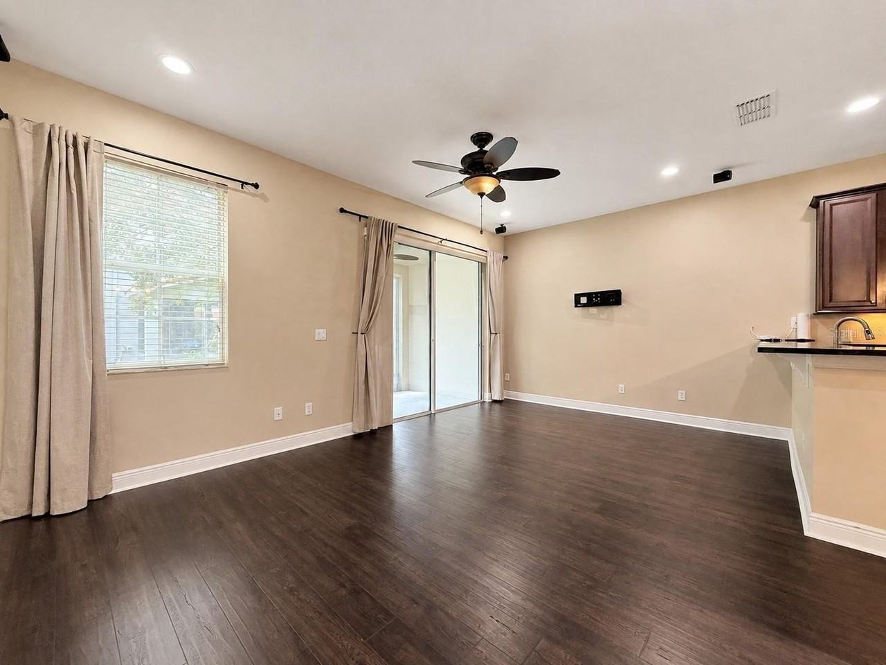 5415 Via Appia Way - Photo 5 of 27