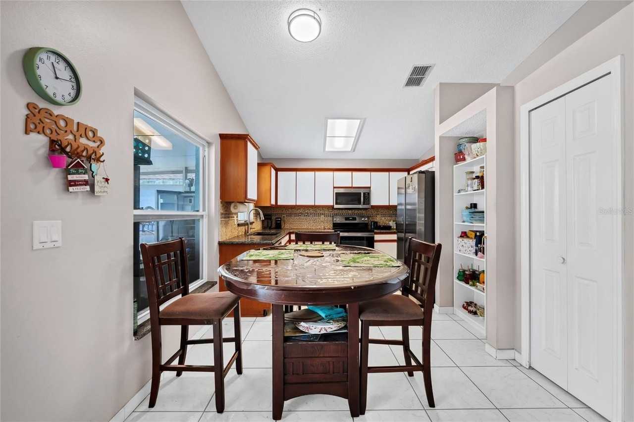 2619 Heron Landing Ct - Photo 6 of 32