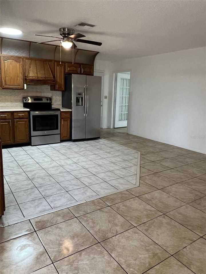 29 Miami Dr - Photo 3 of 12