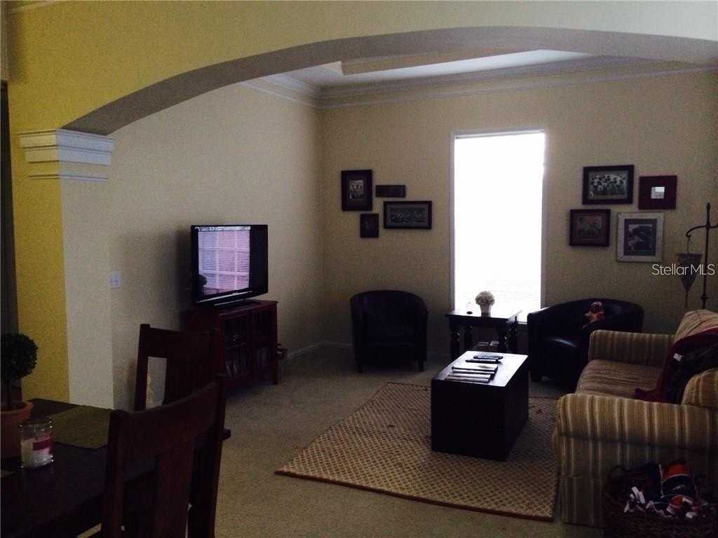 229 Longview Ave #5303 - Photo 4 of 20