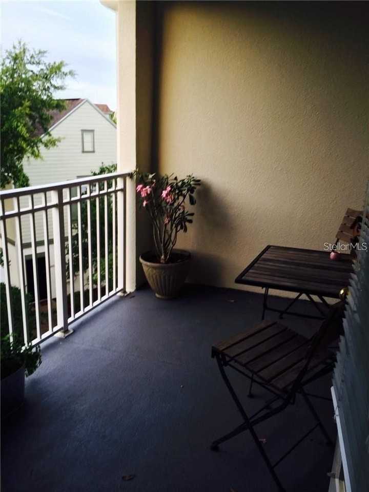 229 Longview Ave #5303 - Photo 6 of 20