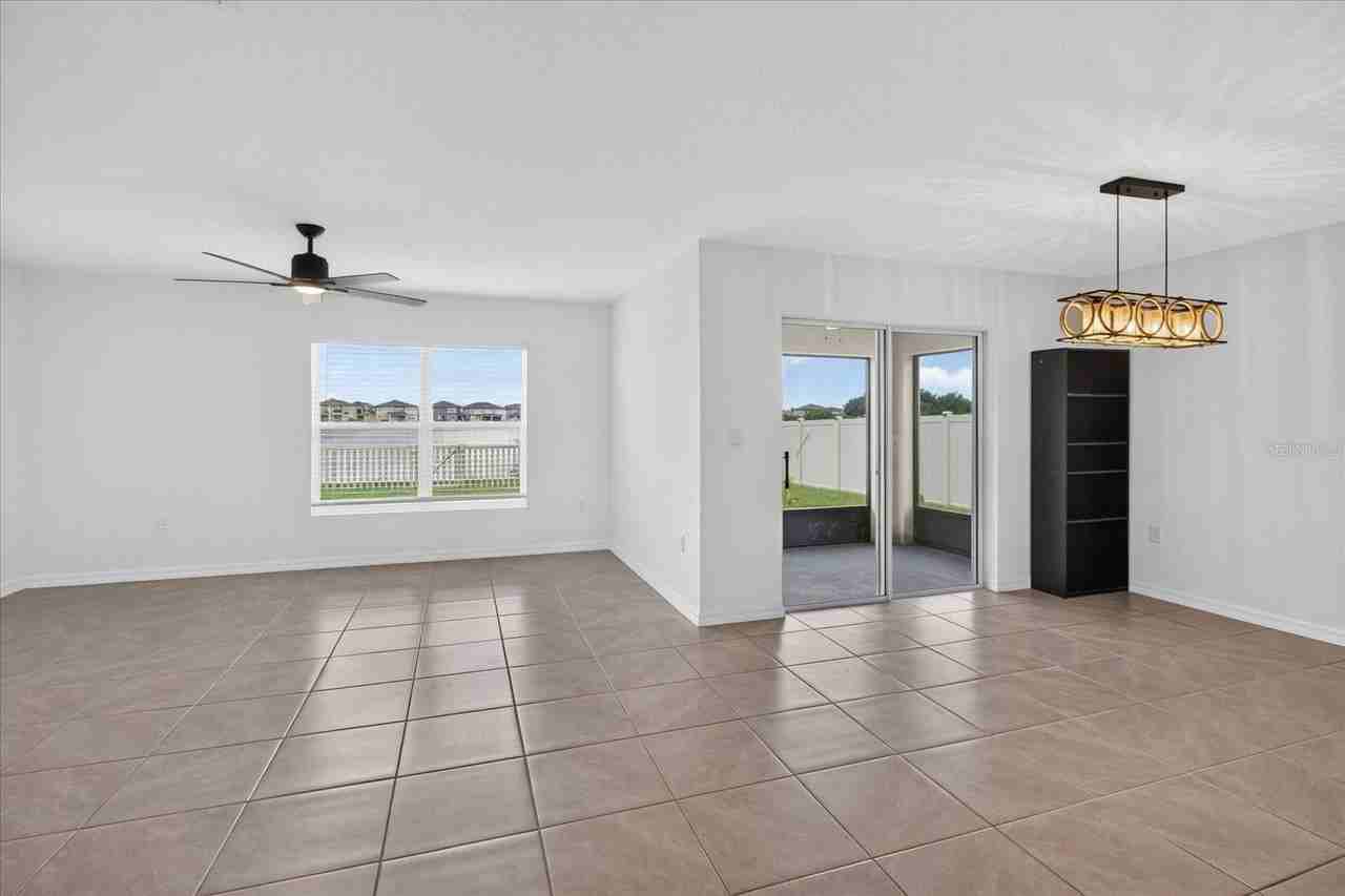 3084 Living Coral St - Photo 7 of 50