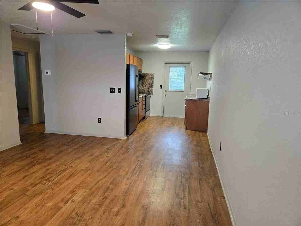1517 S Taylor Rd - Photo 4 of 14