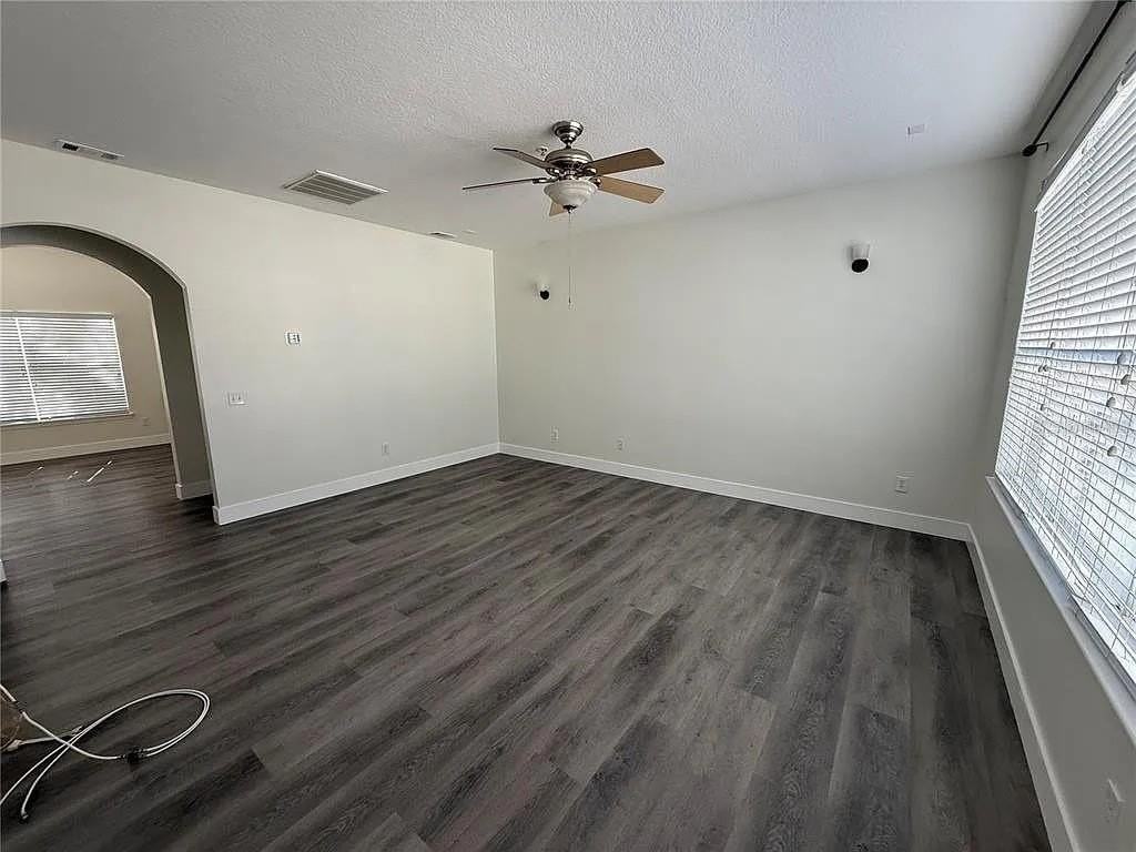 3116 Toscana Cir - Photo 4 of 9