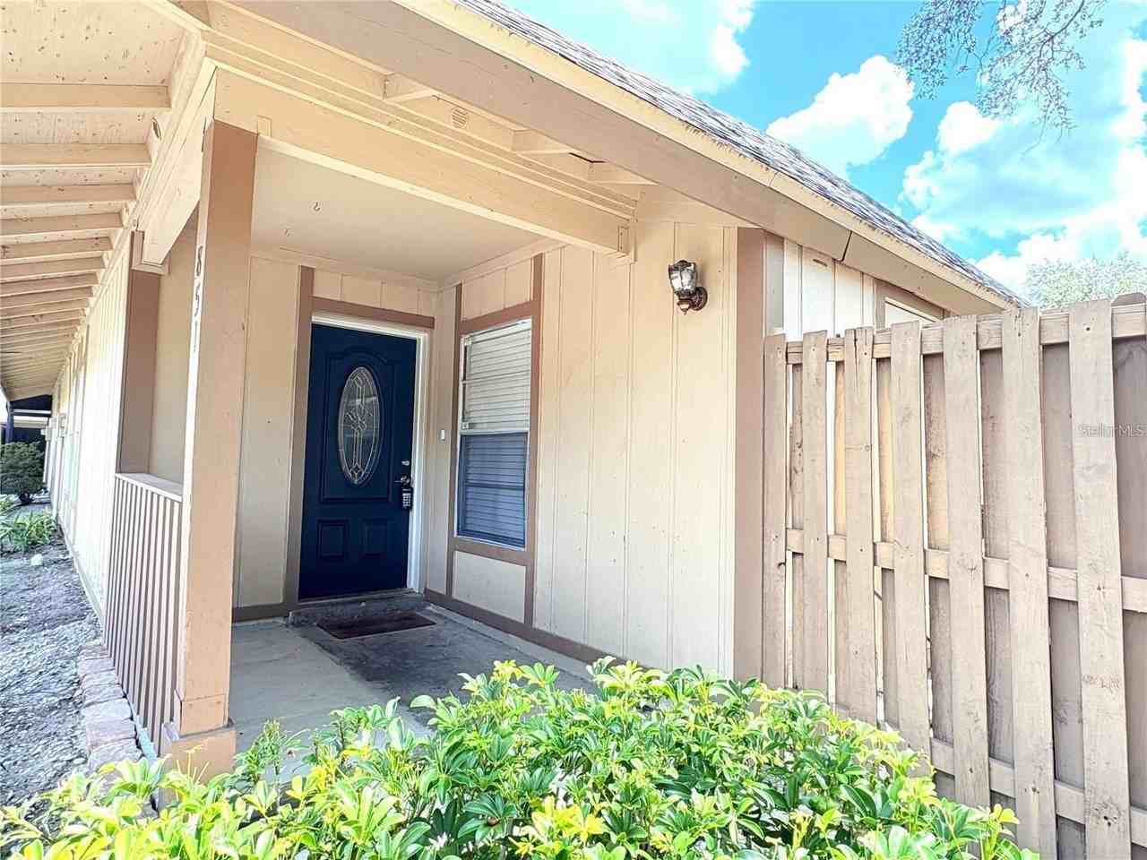 851 Creekway Ct - Photo 2 of 20
