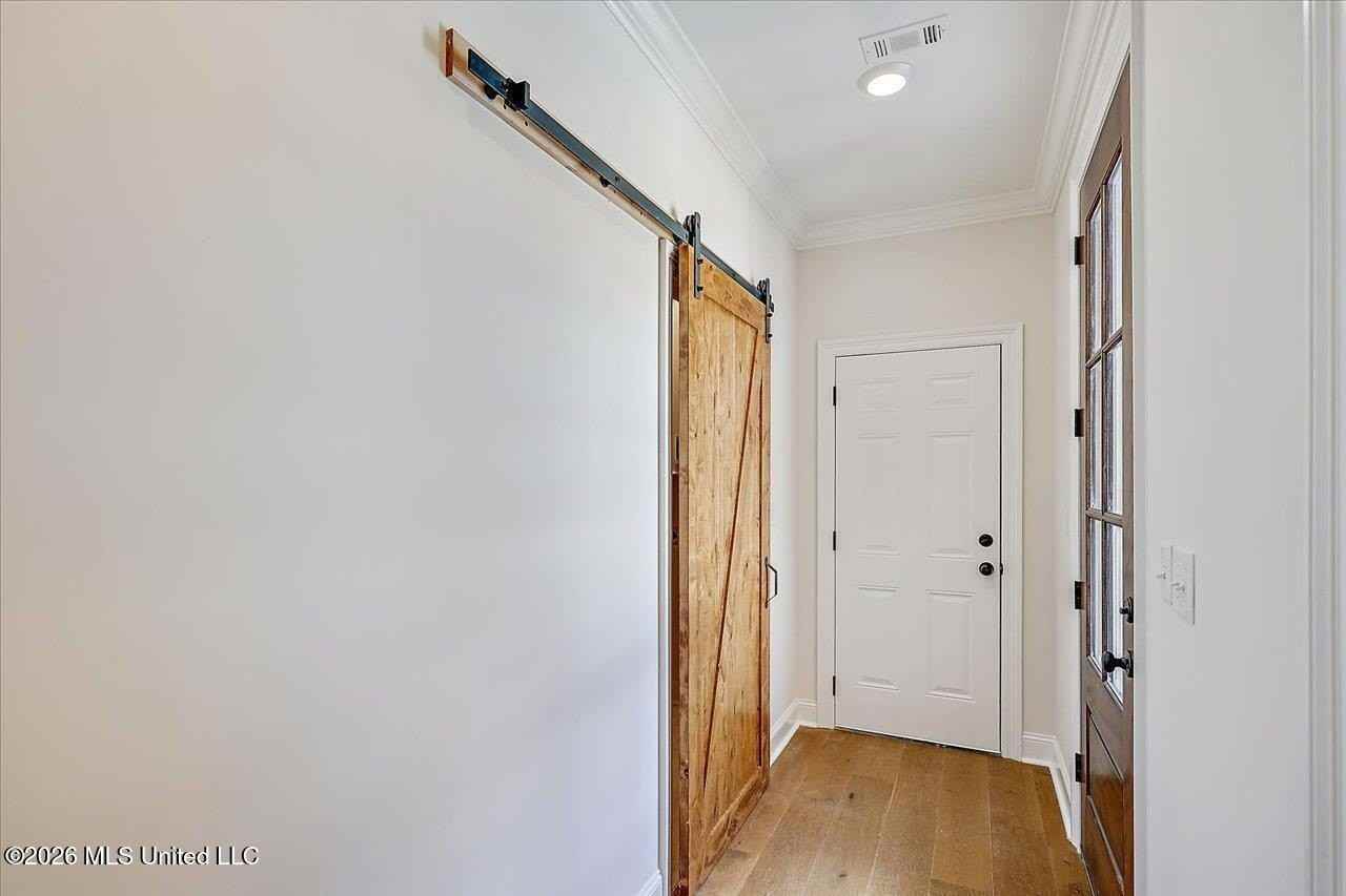 206 Glen Trl - Photo 4 of 32