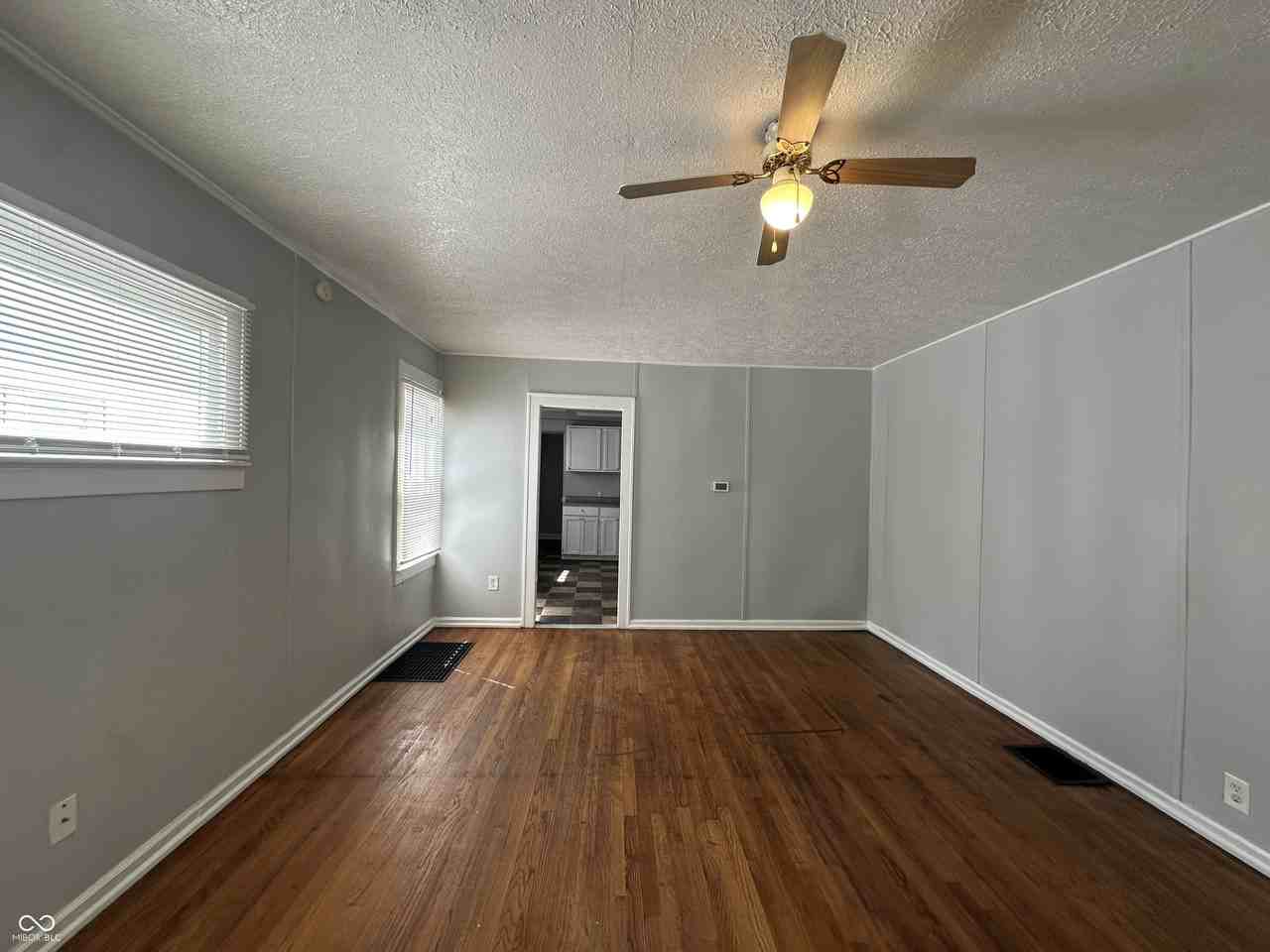 2020 Adams St - Photo 5 of 22