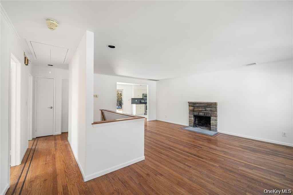 24 Elderberry Rd - Photo 4 of 19