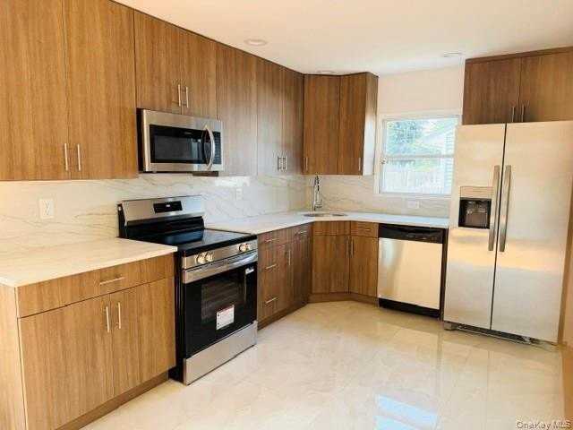 24 Elderberry Rd - Photo 6 of 19