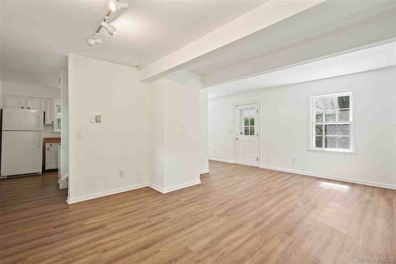 382 Bedford Center Rd - Photo 4 of 16
