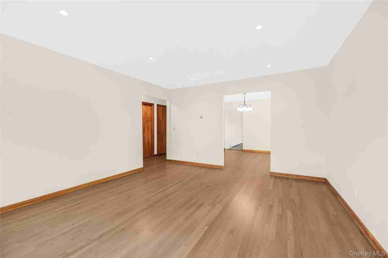 99 Clarendon Ave - Photo 6 of 21