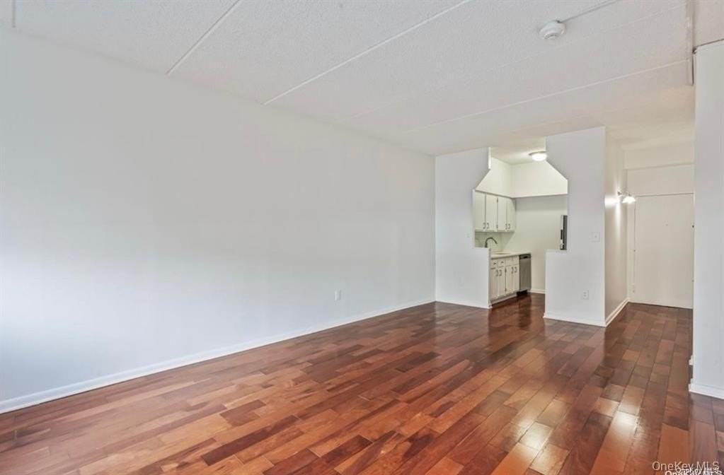 142 Main St #1D - Photo 6 of 15