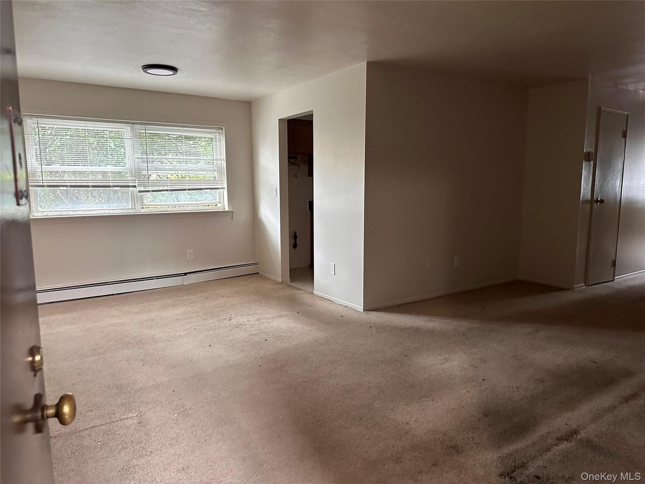 400 N Corona Ave #B3 - Photo 2 of 8