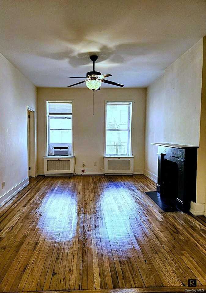 344 E 58th St #2A - Photo 5 of 7