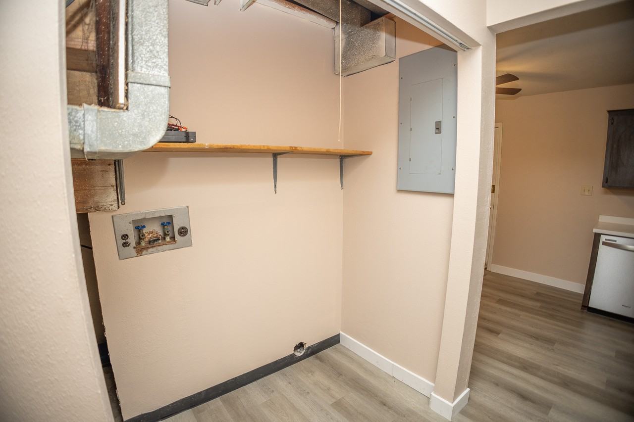 907 E Cedar Way #A - Photo 6 of 21