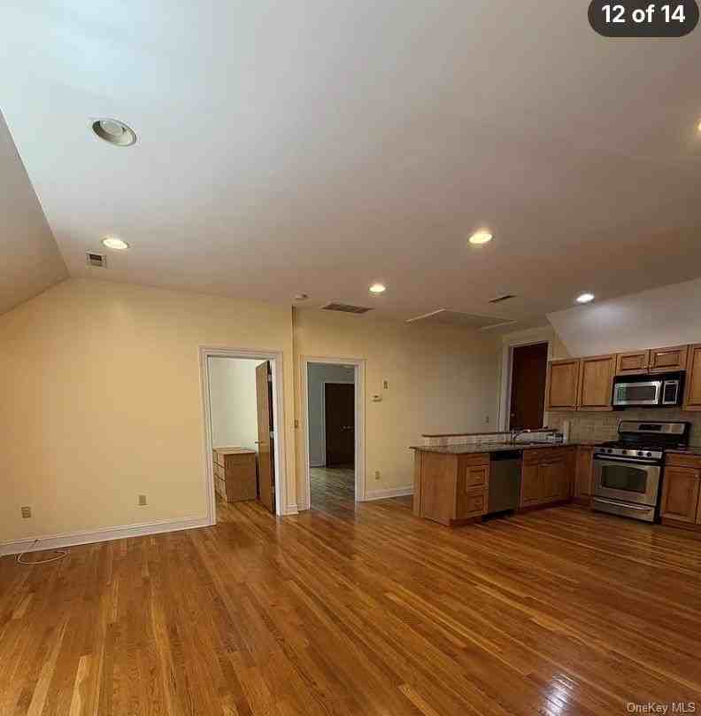 5 Candlewood Ct - Photo 2 of 4