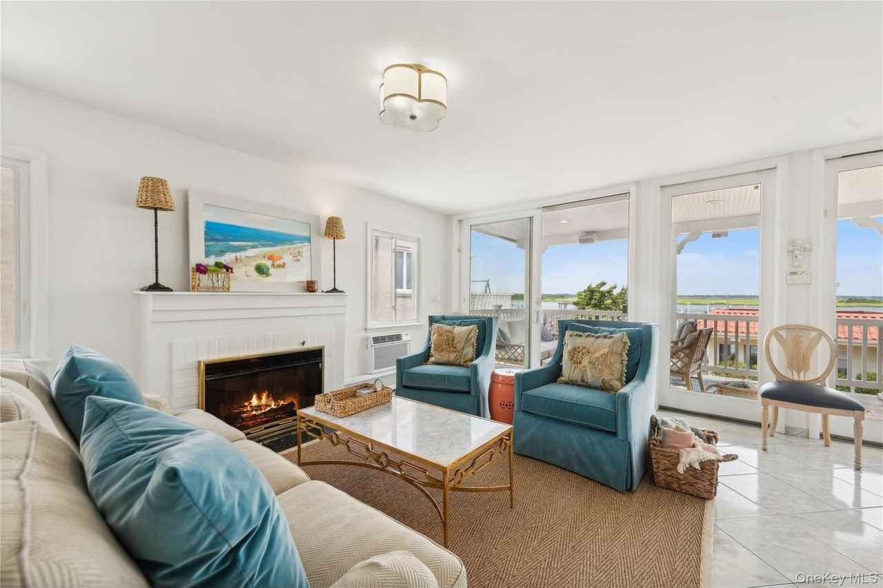 87 Bay St - Photo 5 of 45