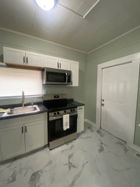598 Gilbert St #1 - Photo 2 of 13