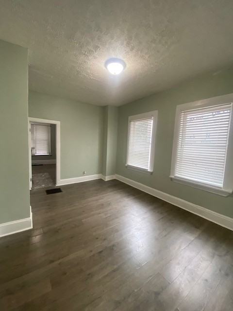 598 Gilbert St #1 - Photo 4 of 13