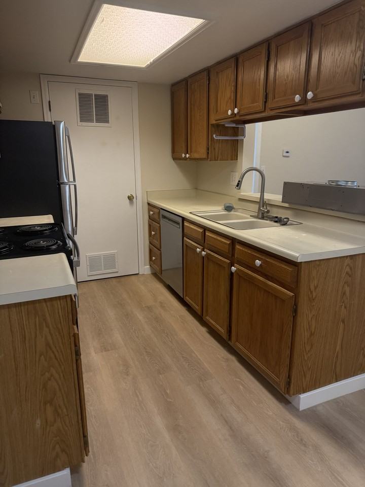 8376 S Upham Way Apt B305 #B305 - Photo 4 of 50
