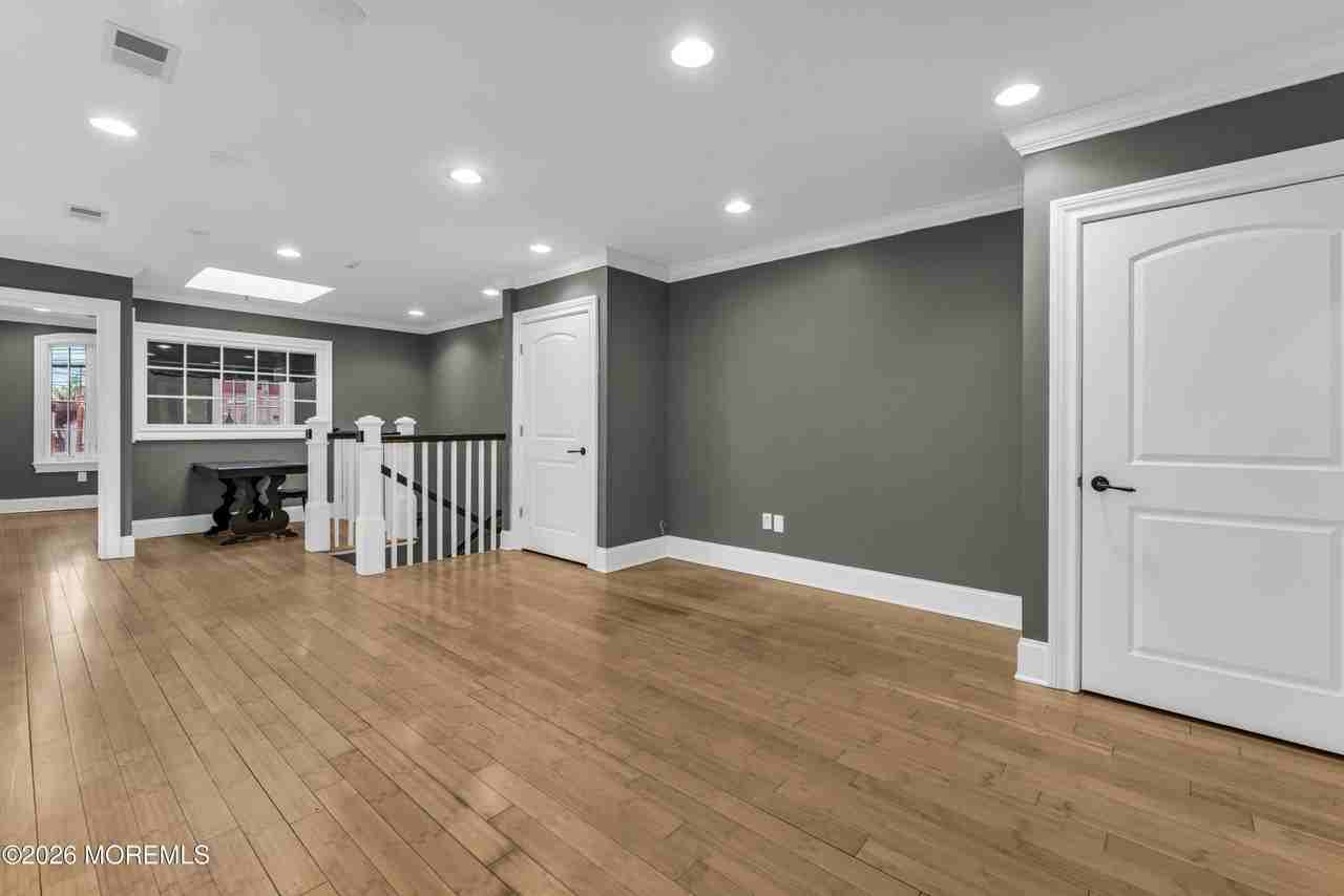 205 Bay Ave #2 - Photo 5 of 11