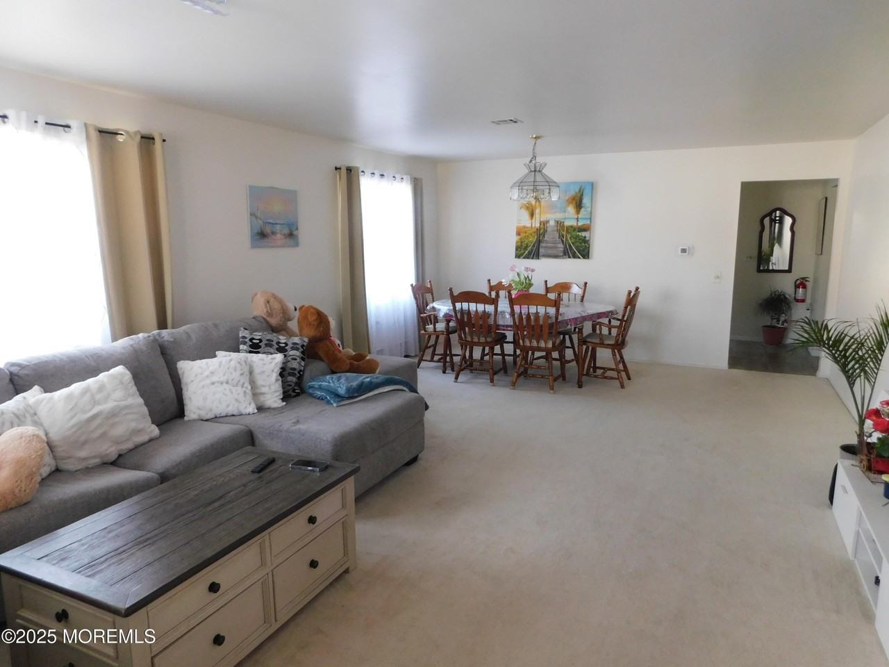 91 Guadalajara Dr - Photo 4 of 14