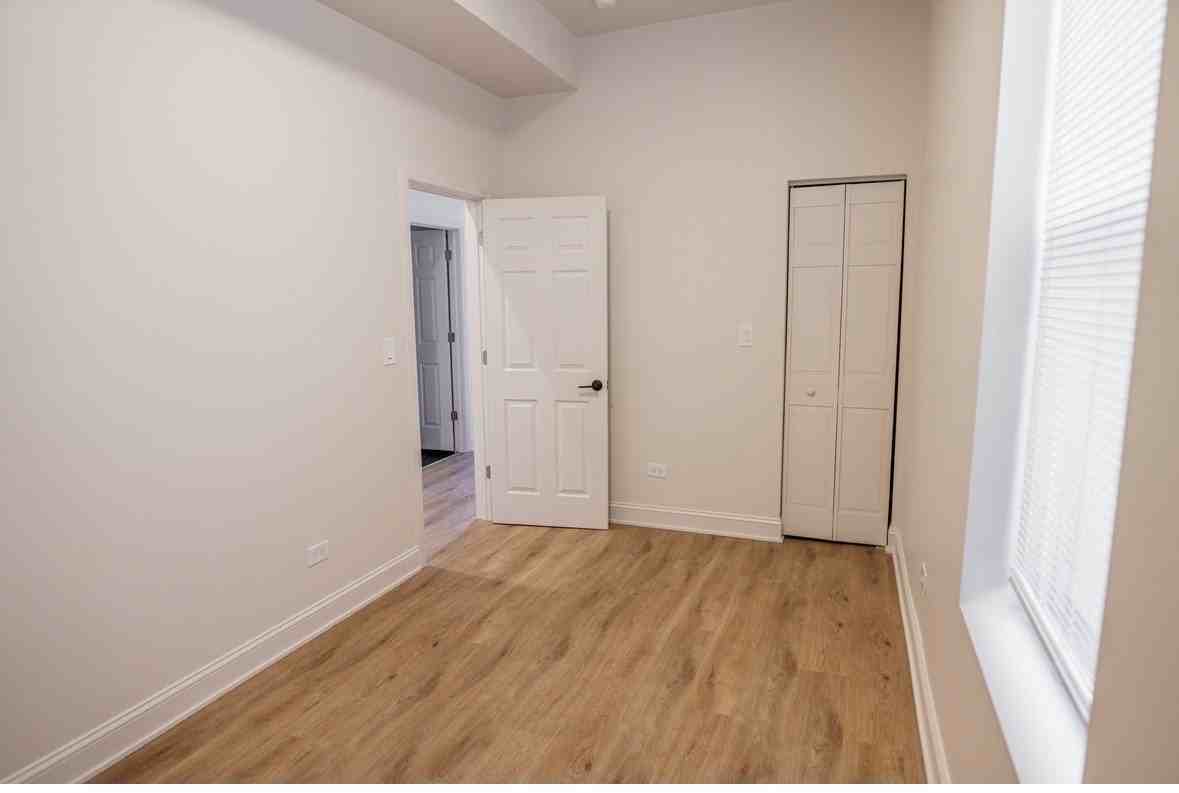 6613 S Vernon Ave #2 - Photo 7 of 12